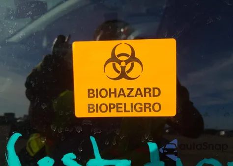 2007 Nissan Versa 1.8S z USA, uszkodzony, nr VIN 3N1BC13E27L447586